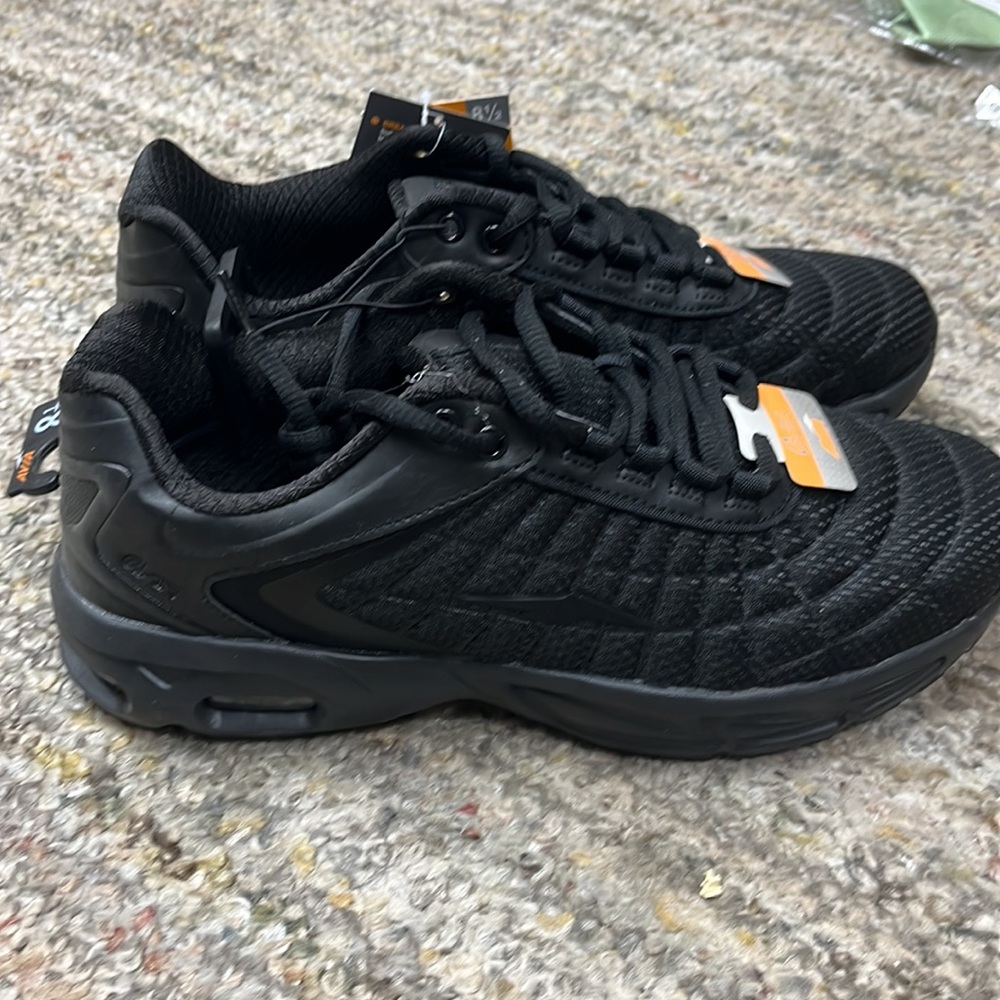 Black AVIA  02AIR Running Shoe - Picture 3 of 5